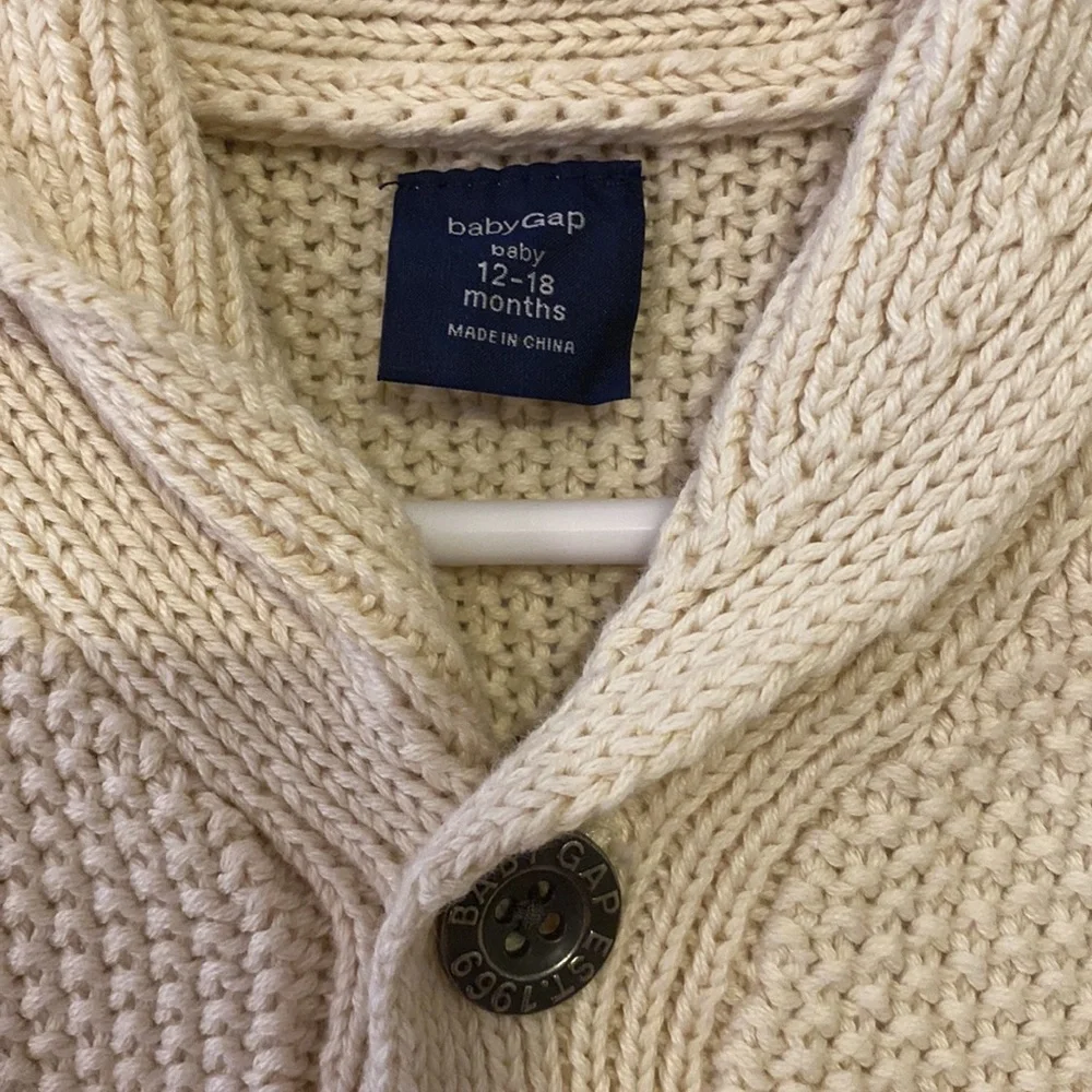 Baby Gap Knit Cardigan. NWOT - Picture 3 of 4